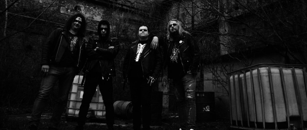 THE KARNSTEINS přivolávají Karpatské zlo