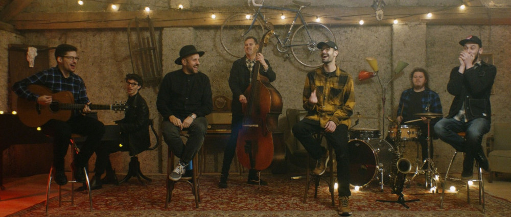 FAST FOOD ORCHESTRA oslavují písní Táhneme to dál všechna přátelství