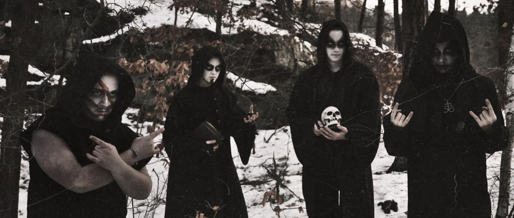 BEYOND THE DARK ANGEL odměřují Nesmrtelný čas