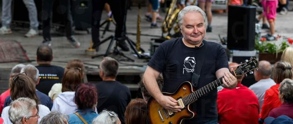 Kapelu MŇÁGA A ŽĎORP opustil Martin Knor 