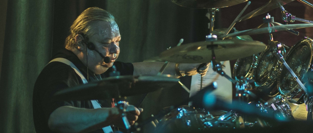 Norbert žije v Barráku, vzpomíná kapela SKRAT