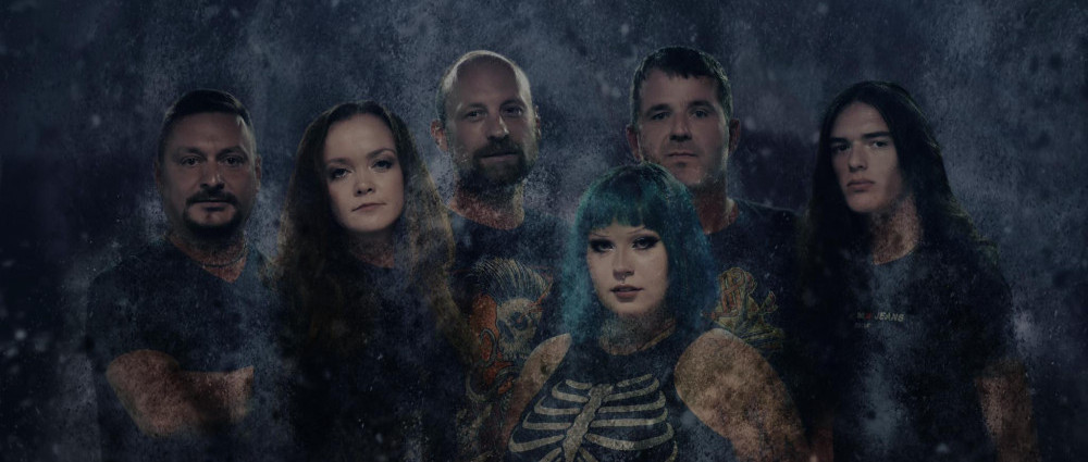 WARHAWK - Když píšu občas nějaký text, vždycky několikrát do kola poslouchám nahranou muziku, zavřu oči a ono to u mě probudí nějakou vizi, nápad, emoci, příběh