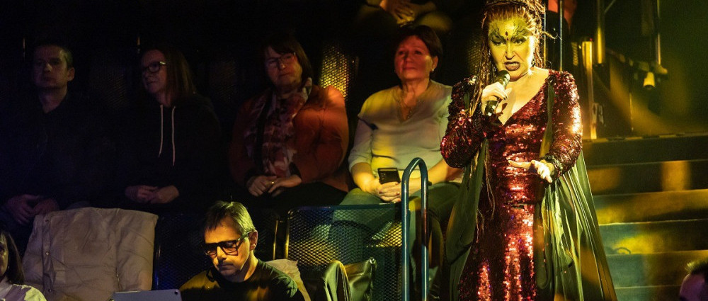 Antigona je plnoletá. RockOpera pozvala na její osmnáctiny Evu Urbanovou 