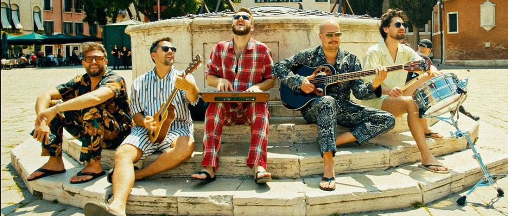 BOTOX oblékli Pyžamo