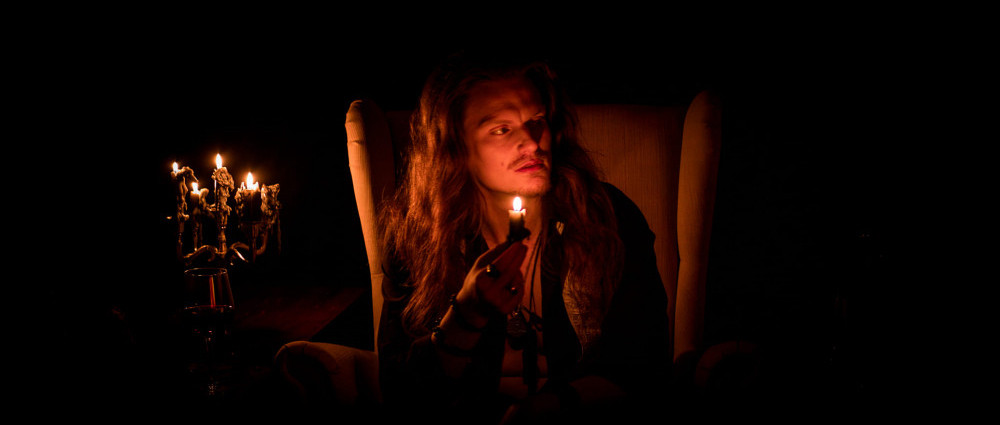 EXIT EMPIRE - Romance s upíry