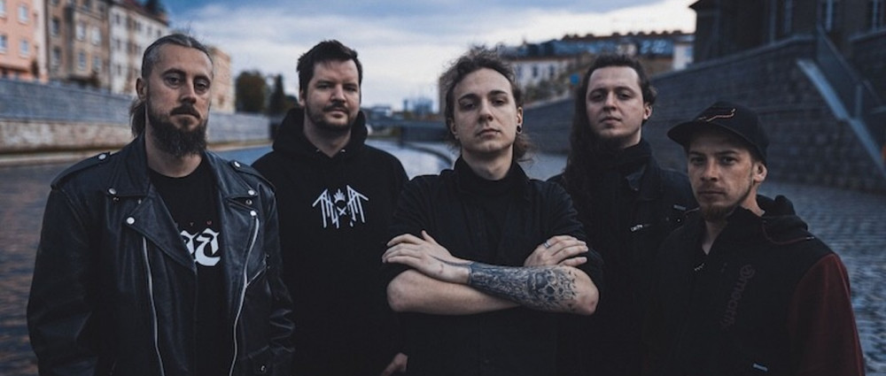 Moderní metalová smršť NOMURA v novém singlu fušuje do politiky