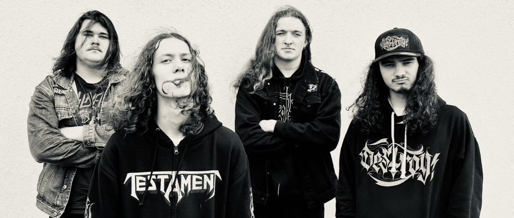 DESTROY! - Autostop značí smrt