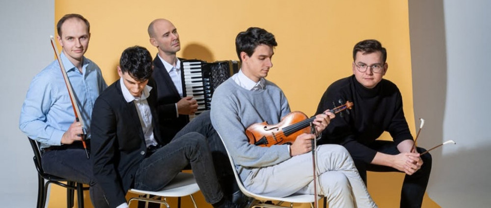 MUSEQUALITY na debutovém albu neotřele promítá lidové kořeny do klasické hudby