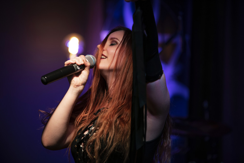 ARTHEMION_band Neira