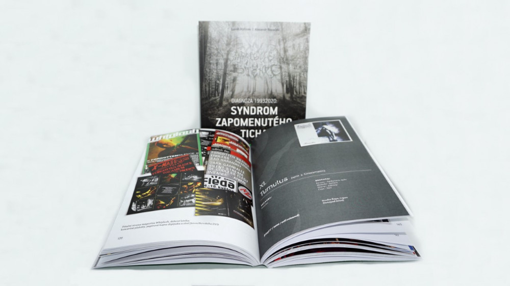 FORGOTTEN SILENCE_kniha_in