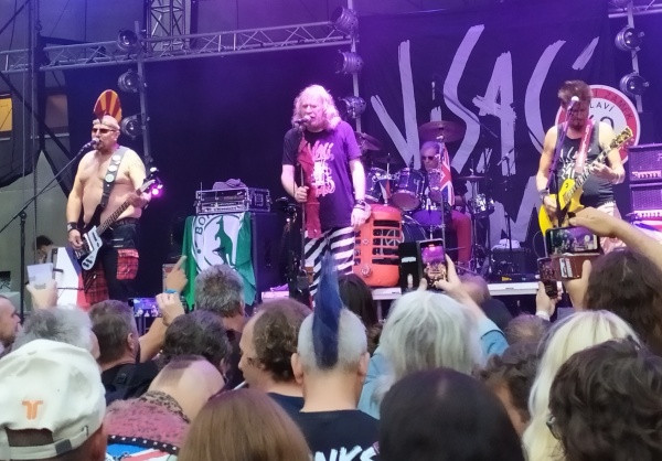 VISACÍ ZÁMEK_life 4