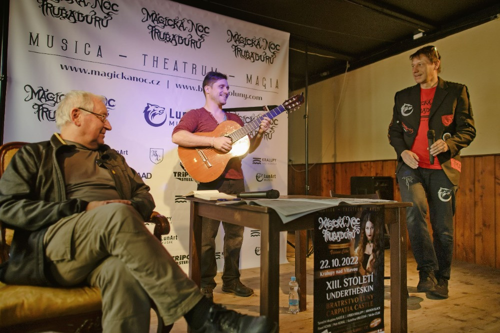 MAGICKÁ NOC TRUBADURŮ 2022_kytara